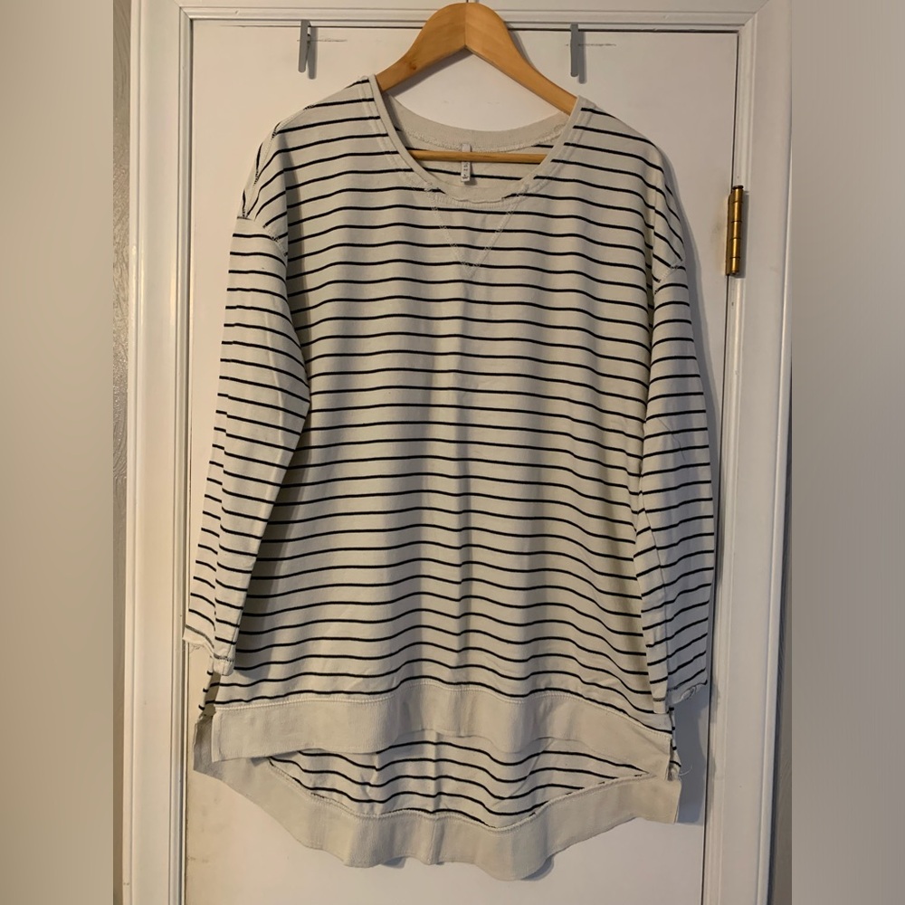 Z Supply Weekender Sweatshirt